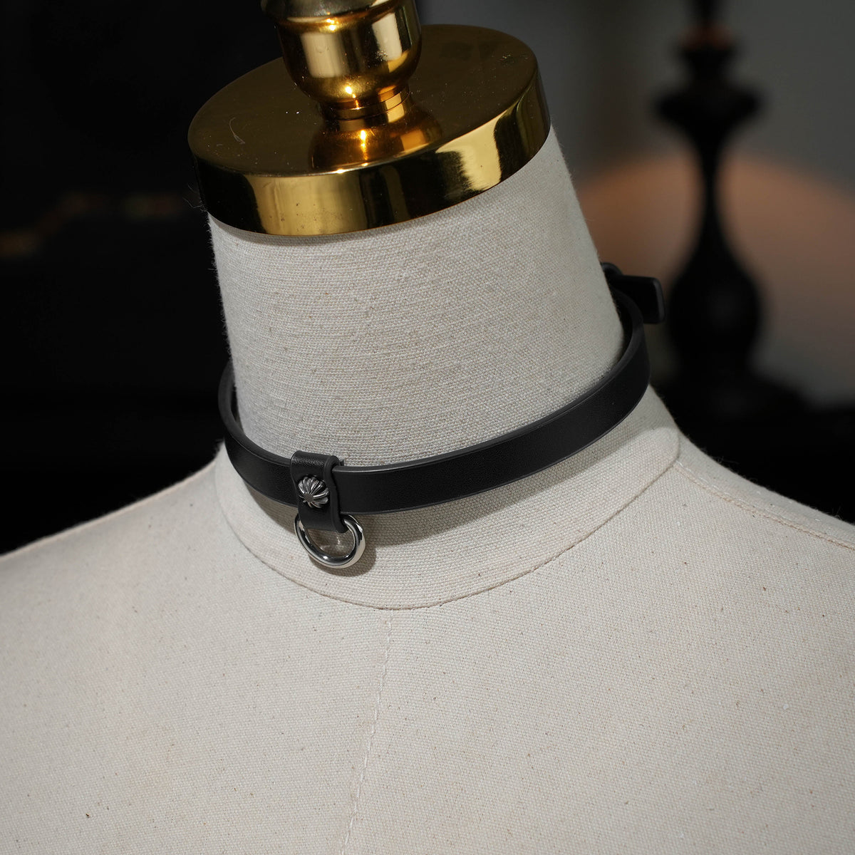 Ray T Circle Snowflake Decorative Choker