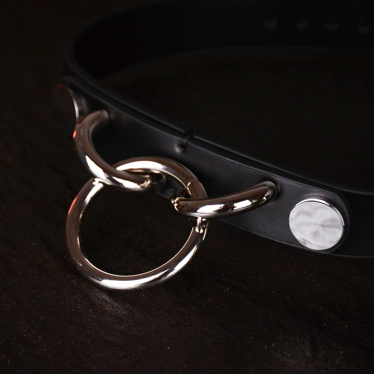 Classic Black With O Ring Choker